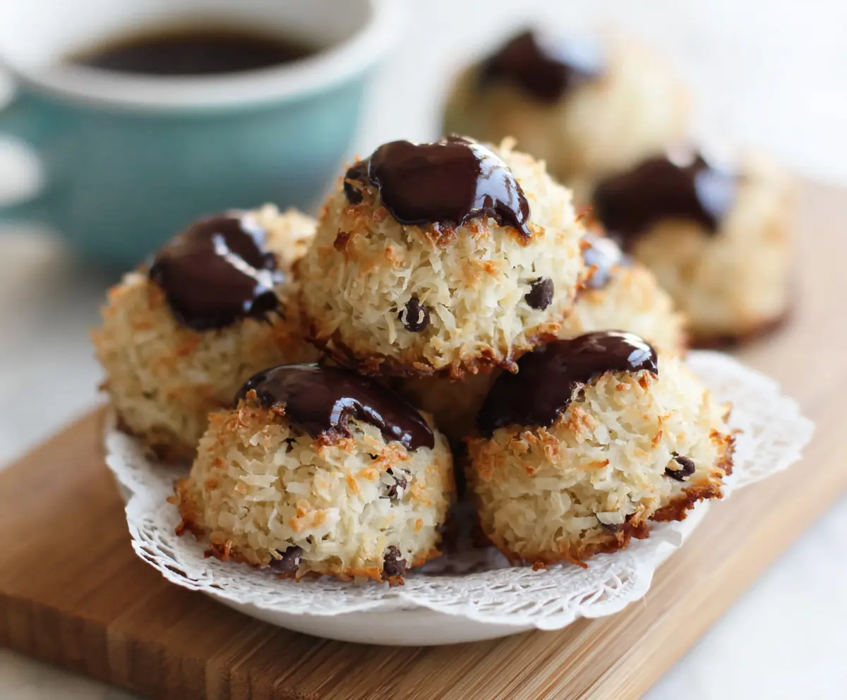 Chocolate Chip Coconut Macaroons